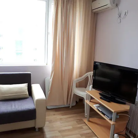 Laguna Family Apartman *
